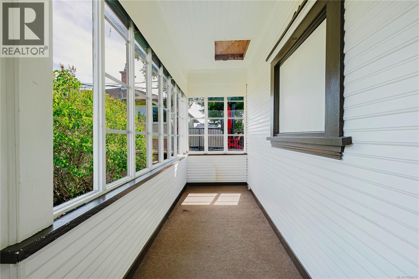  95 Sims Avenue, Saanich