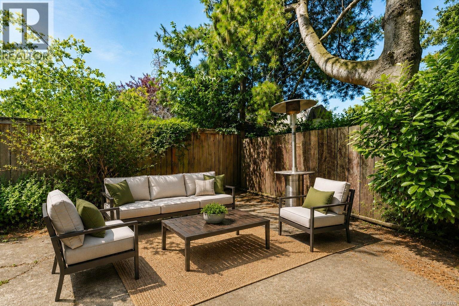  95 Sims Avenue, Saanich