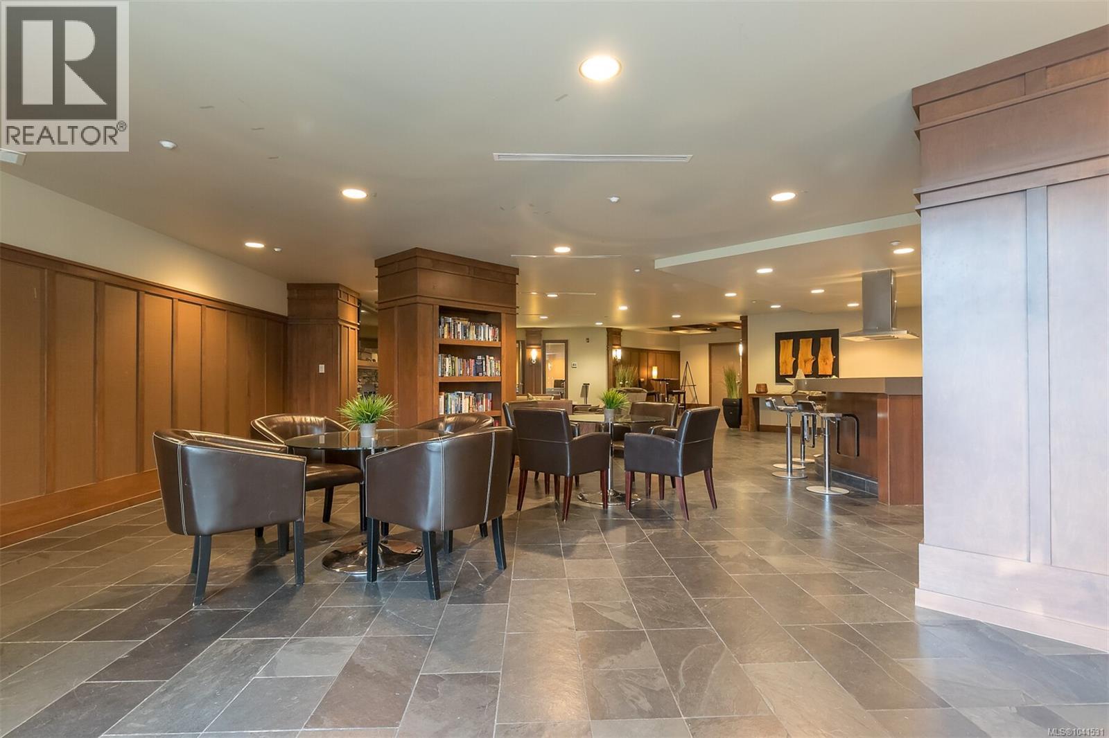 #524 1400 LYNBURNE Pl - 40