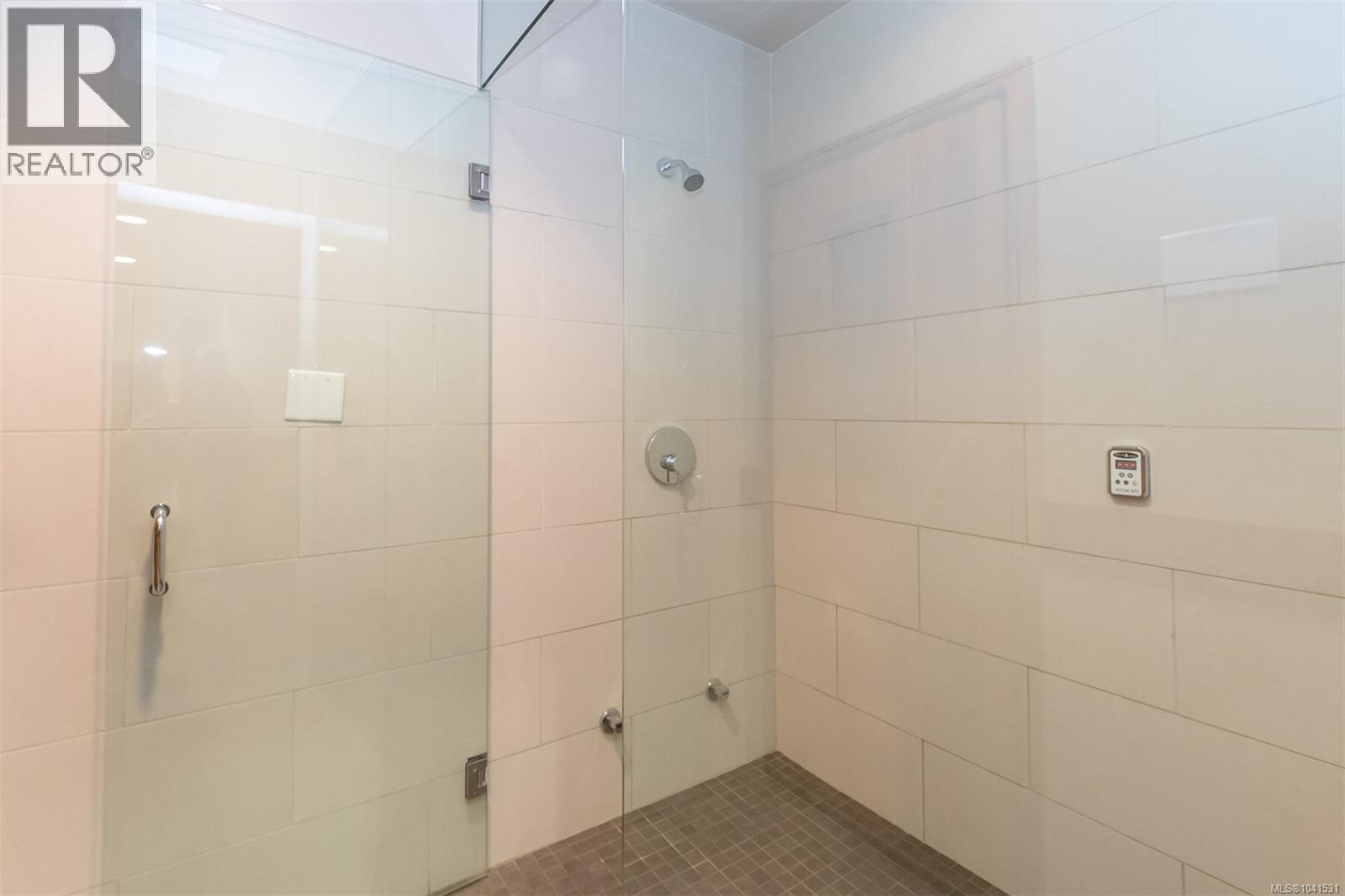 #524 1400 LYNBURNE Pl - 39