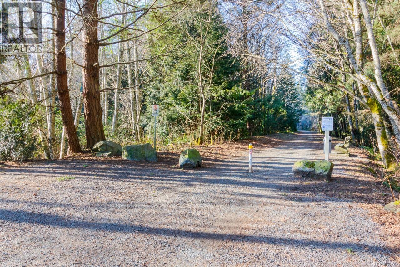 266 Moss Hill Pl - 72