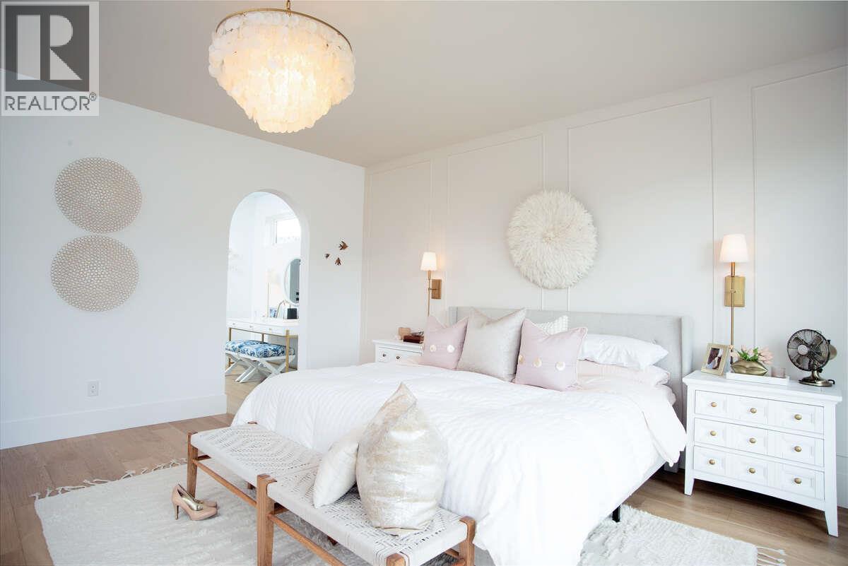 308 HOLLOWAY Drive - 26