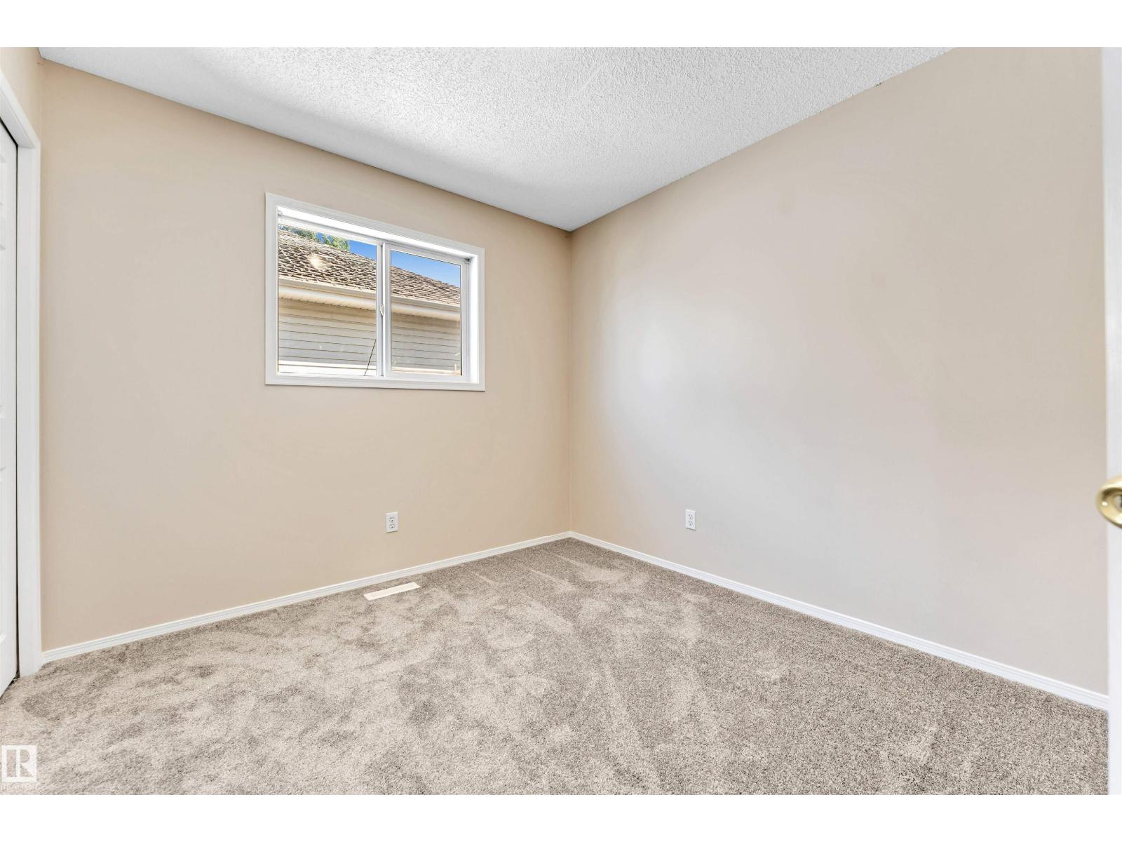 2321 37B AVE NW NW - 19