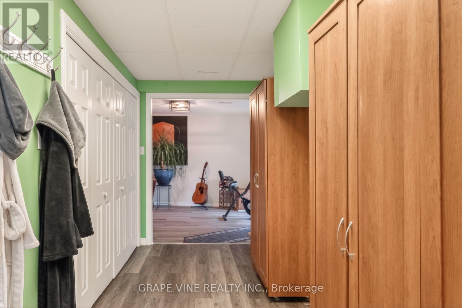 119 SIERRA WOODS DRIVE - 30