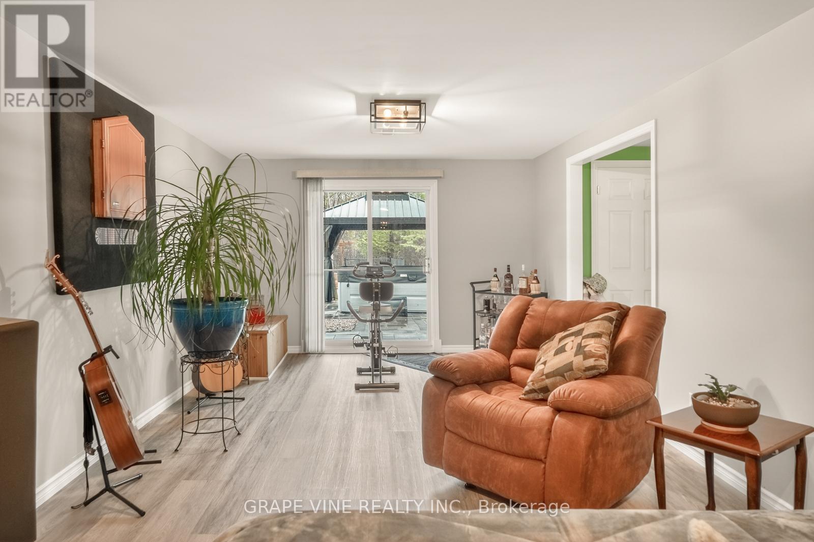 119 SIERRA WOODS DRIVE - 31