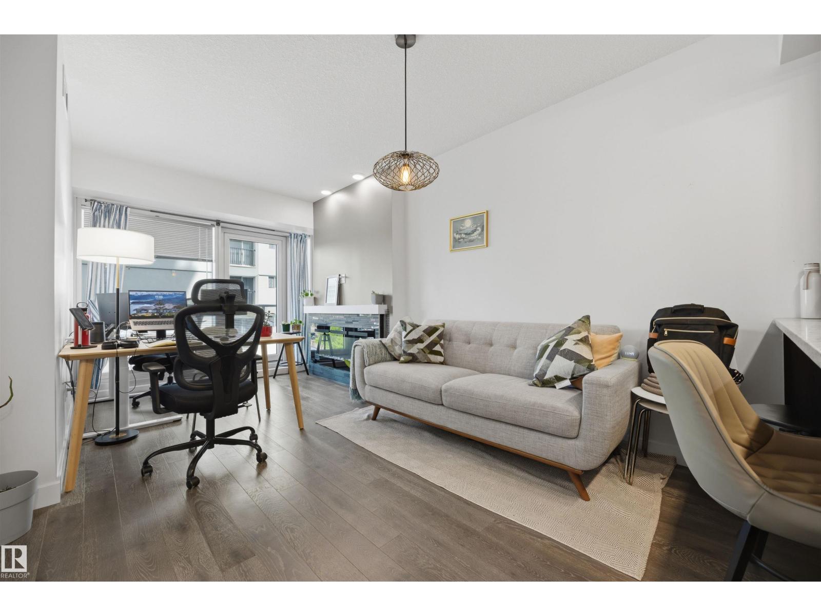 #802 9720 106 ST NW - 5