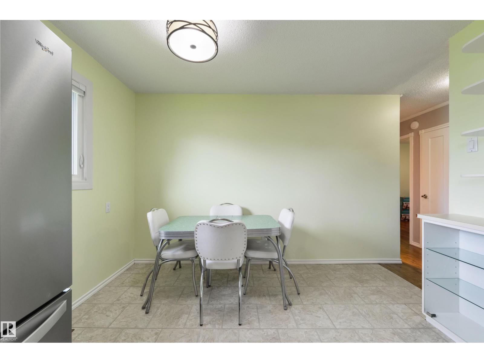 122 BROOKWOOD DR — photo 8