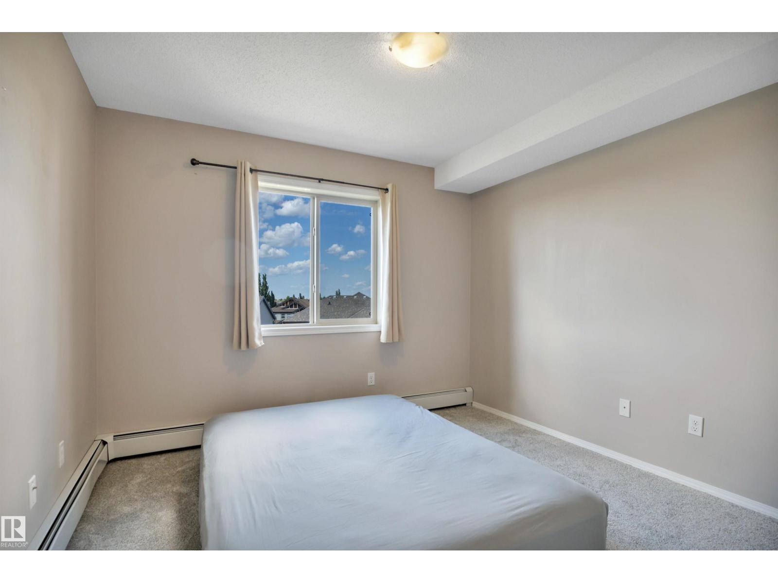 #402 11812 22 AV SW - 25