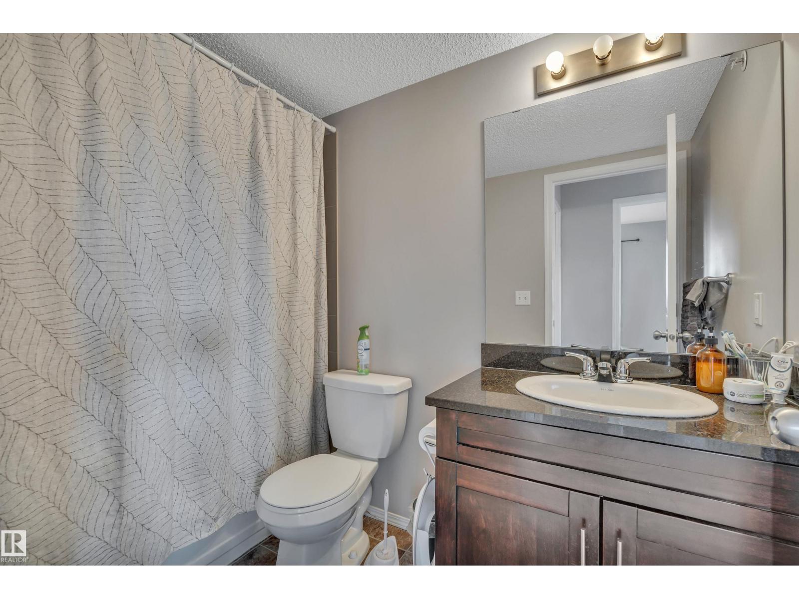 #402 11812 22 AV SW - 27