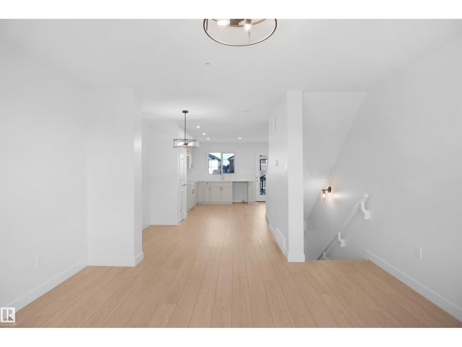 920 19 AV NW - 10