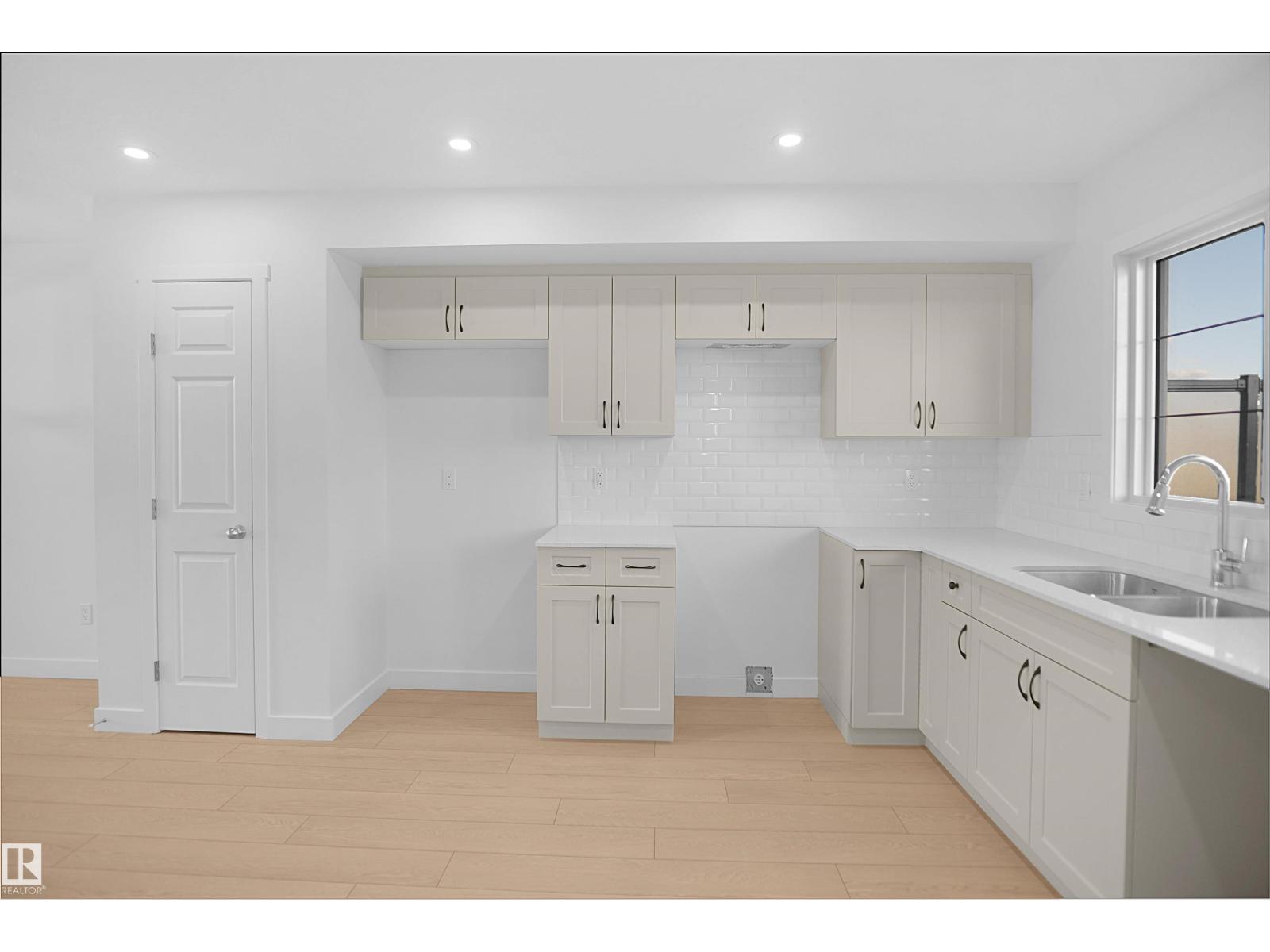 920 19 AV NW - 15