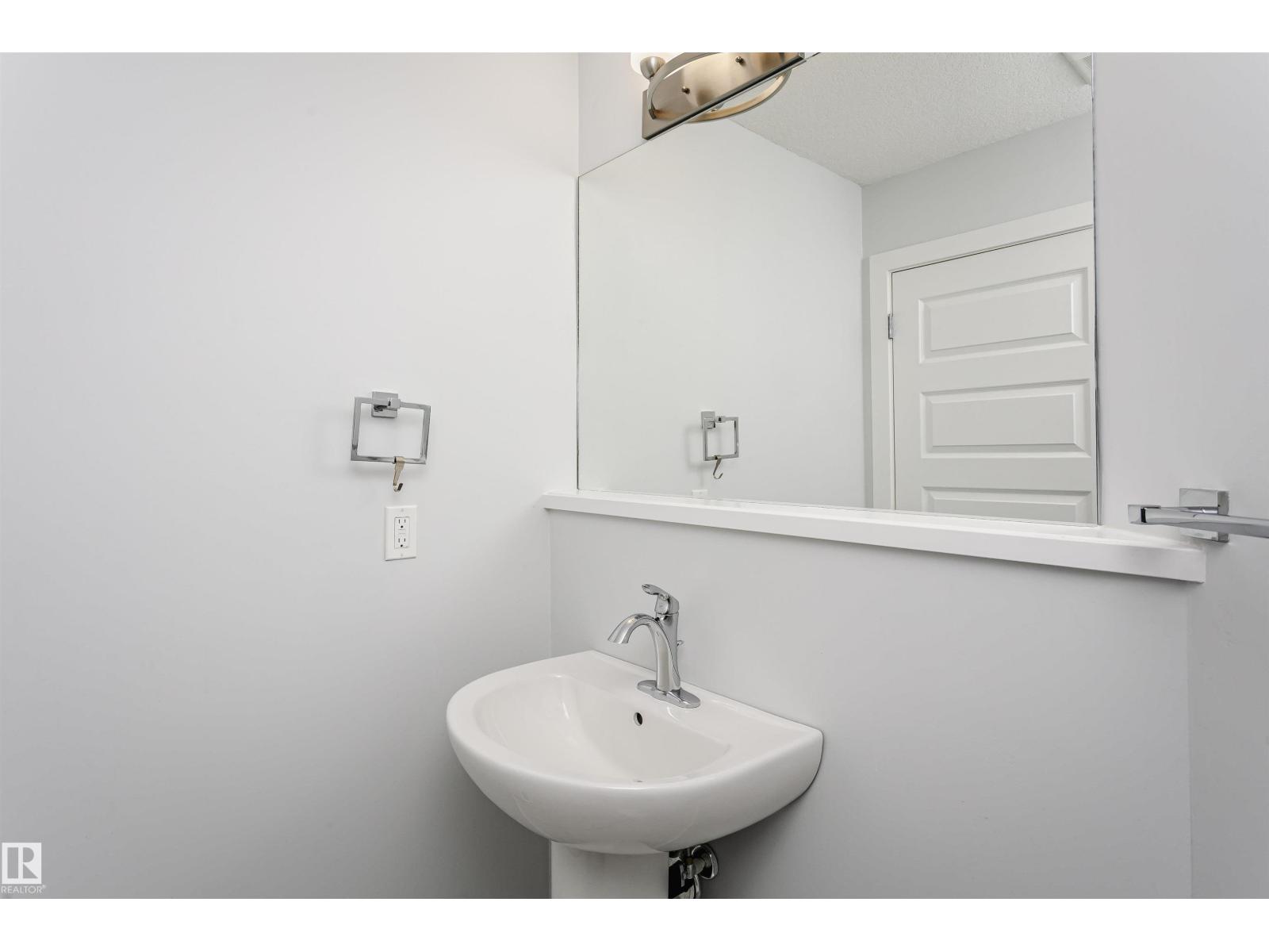 #55 723 172 ST SW - 14
