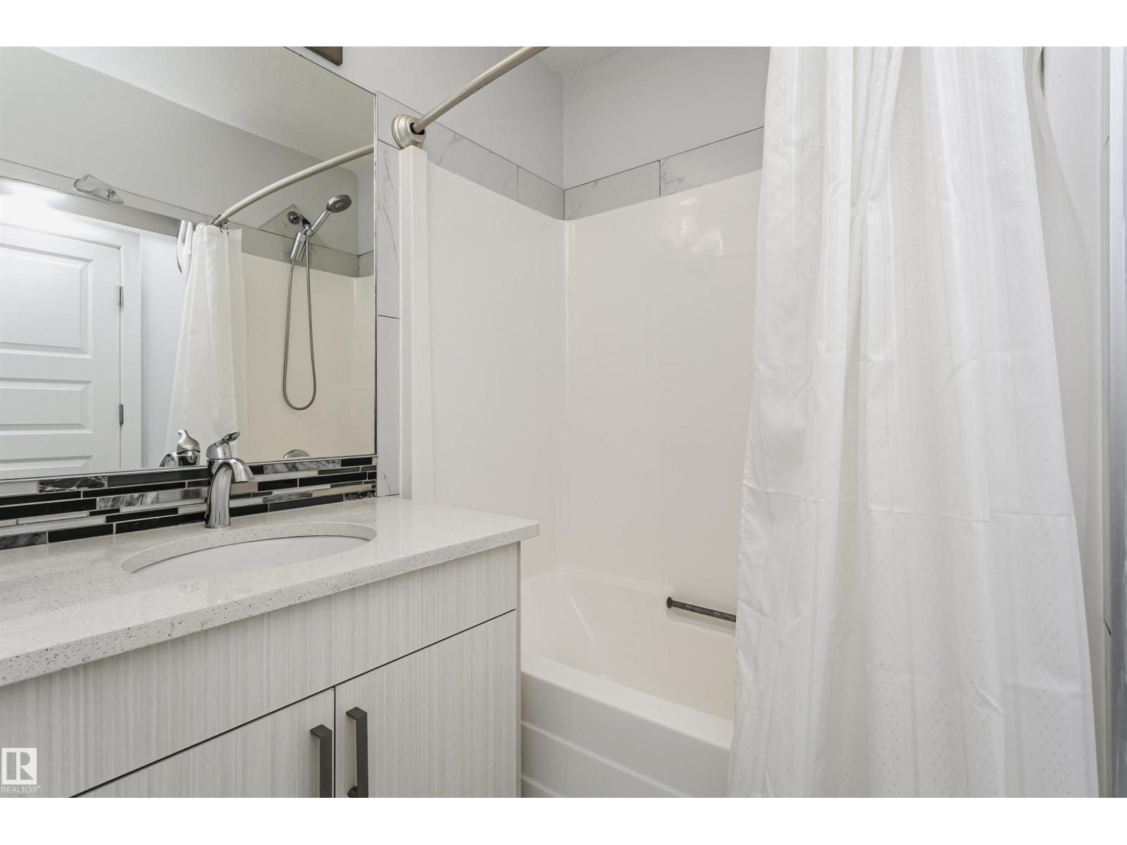 #55 723 172 ST SW - 20