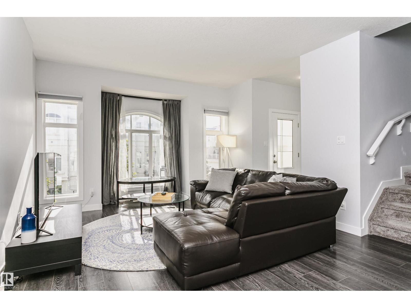 #55 723 172 ST SW - 5
