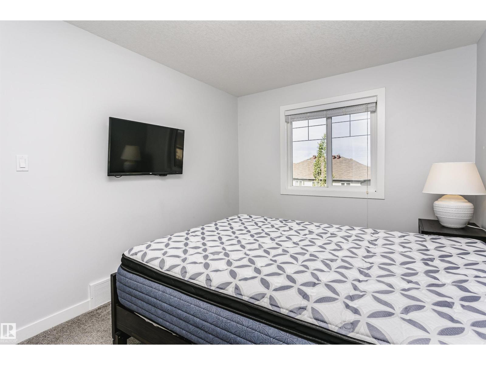 #55 723 172 ST SW - 27