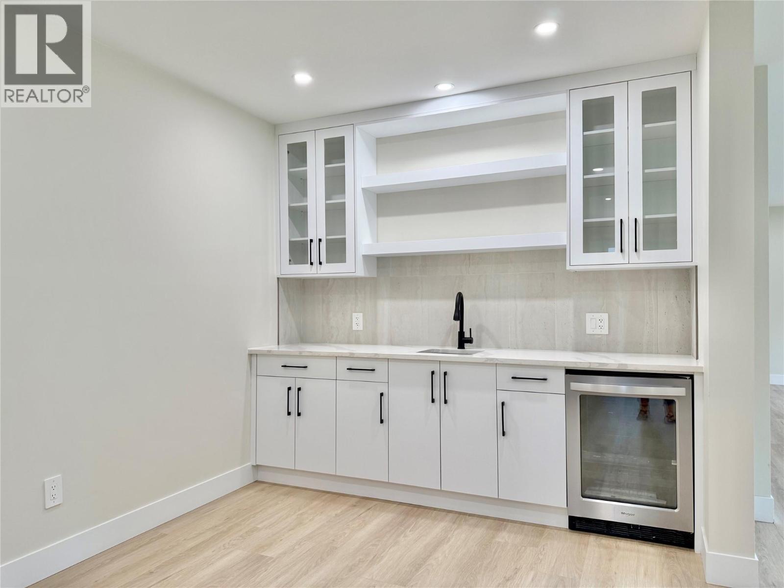 245 Prospect Drive - 32