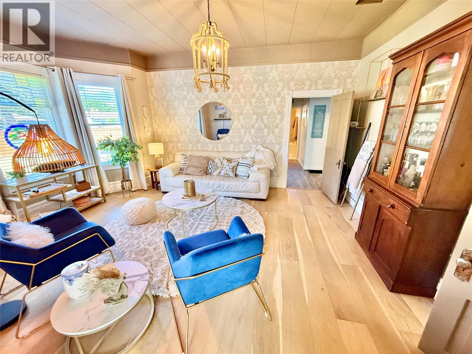 825 Central Avenue - 7