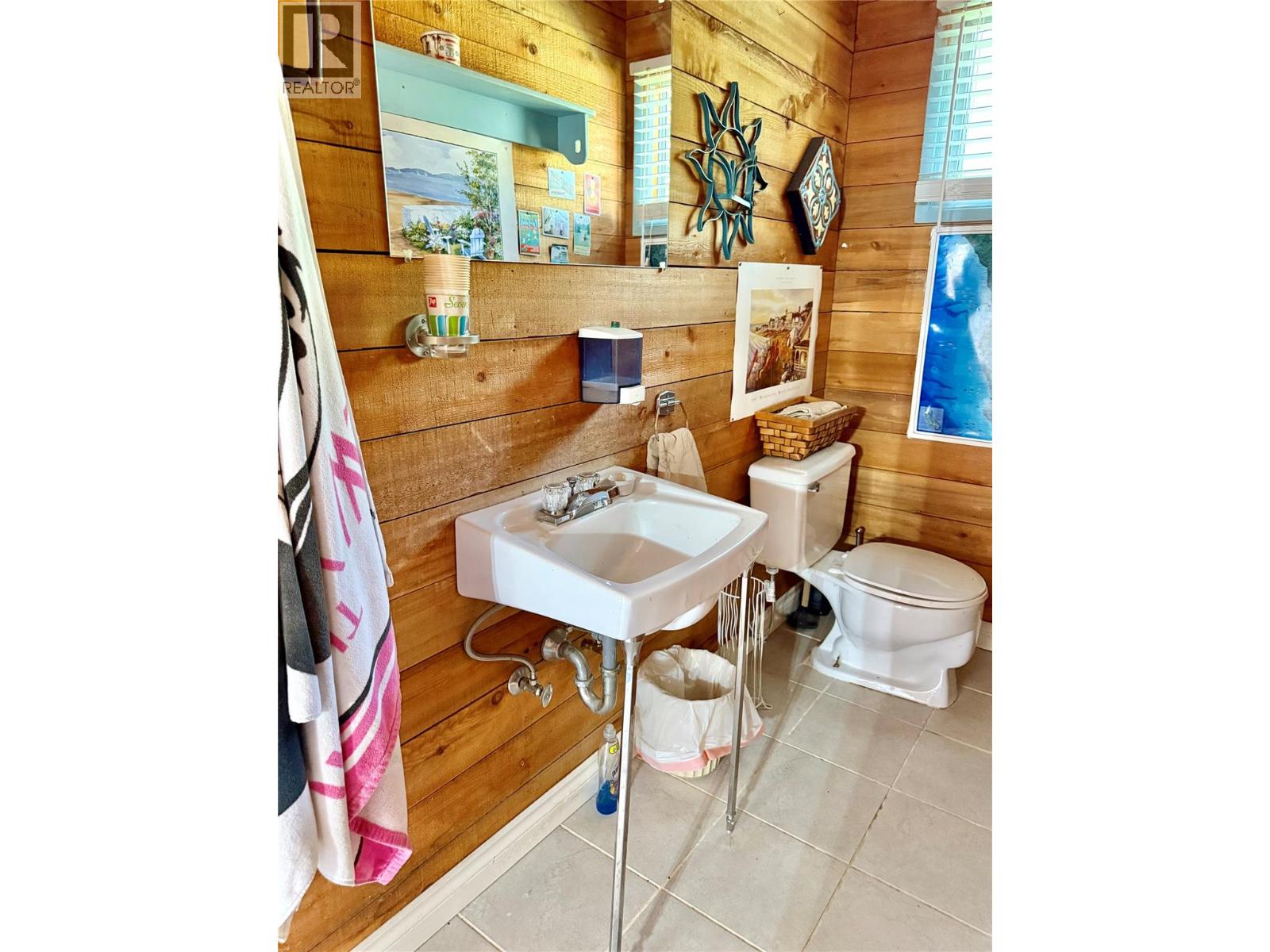 825 Central Avenue - 52