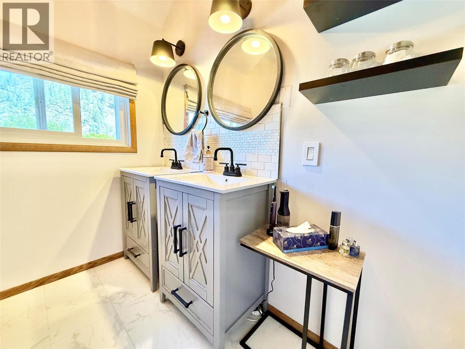 825 Central Avenue - 37