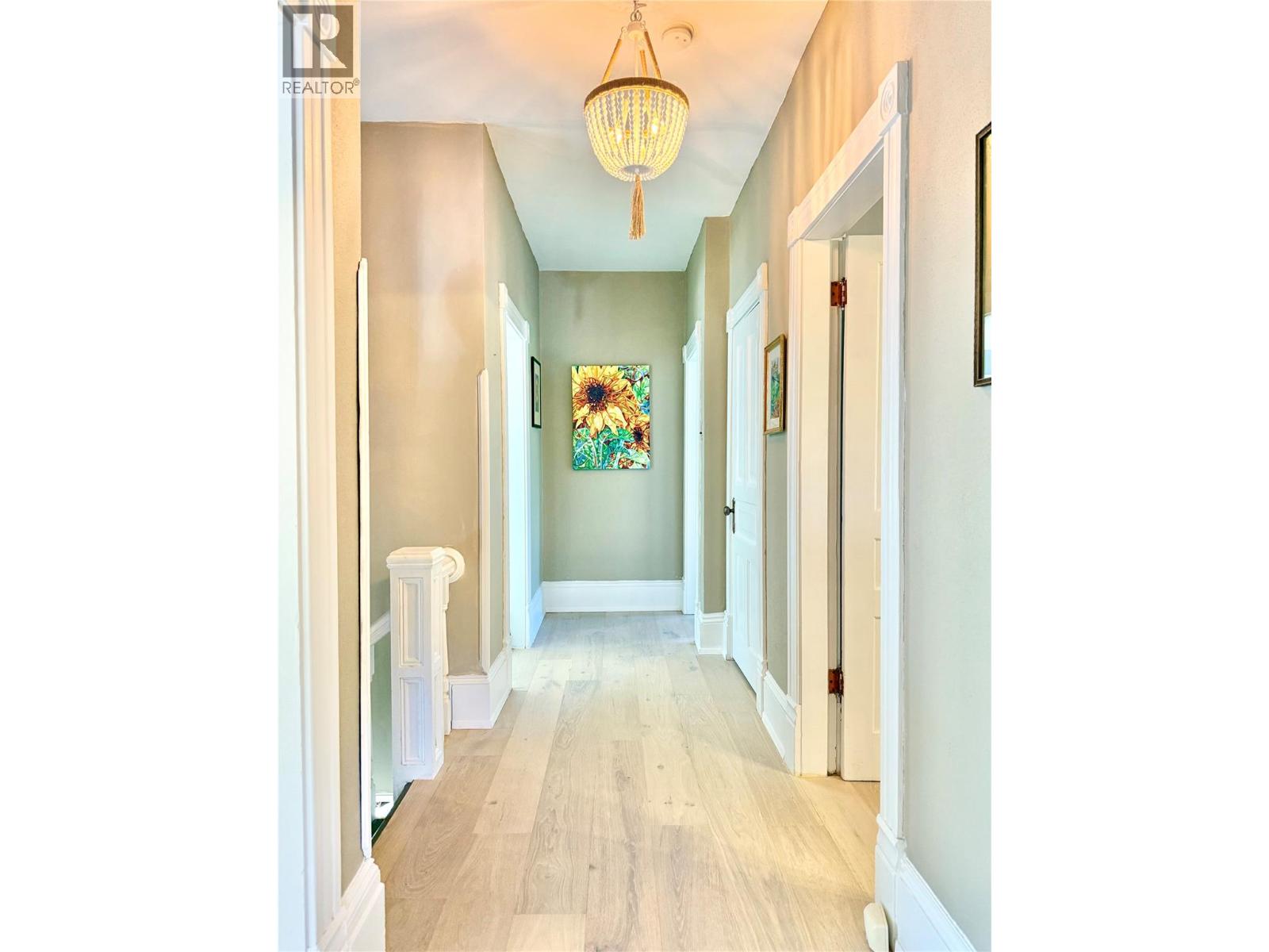 825 Central Avenue - 27