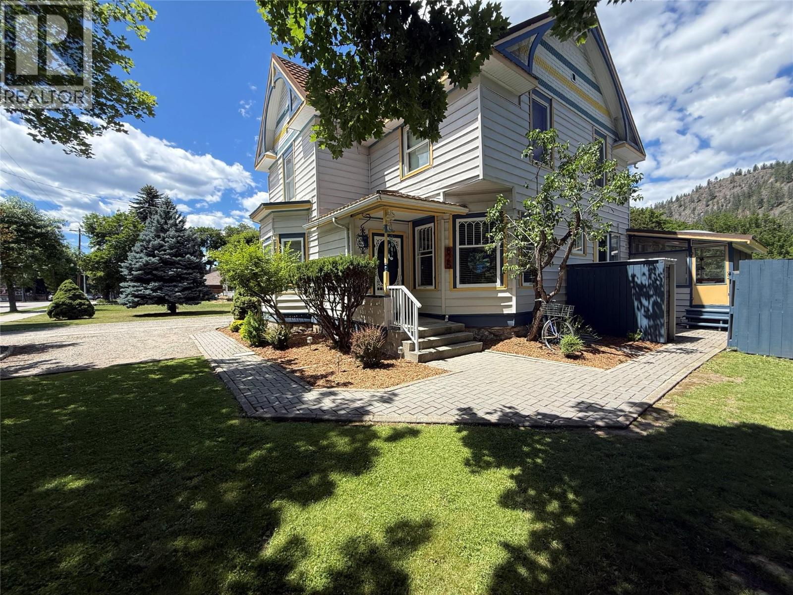 825 Central Avenue - 63