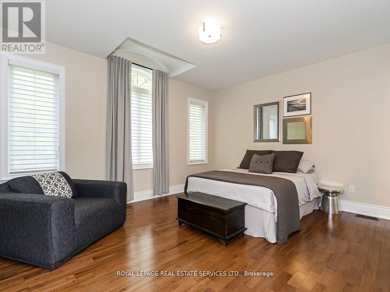 24 JOPLING AVENUE N - 29