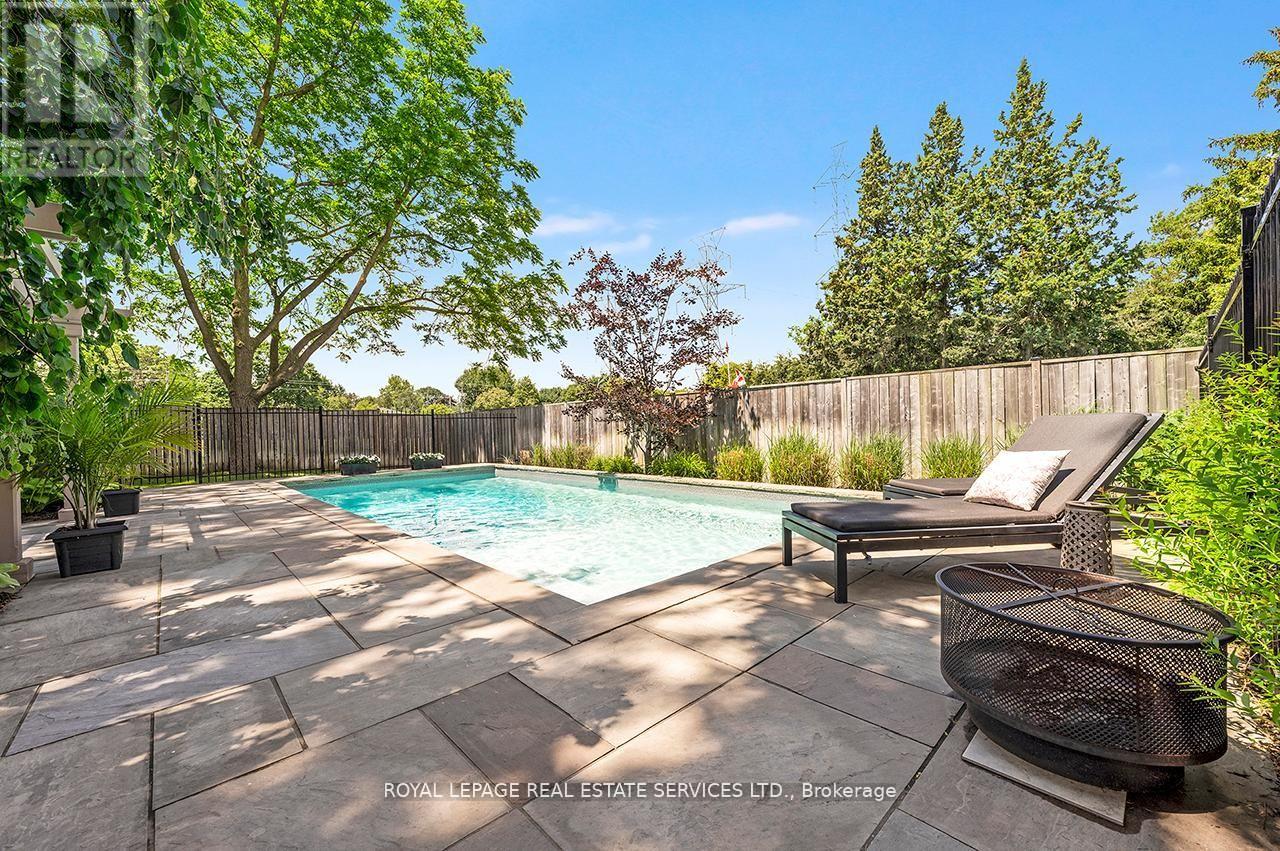 24 JOPLING AVENUE N - 39