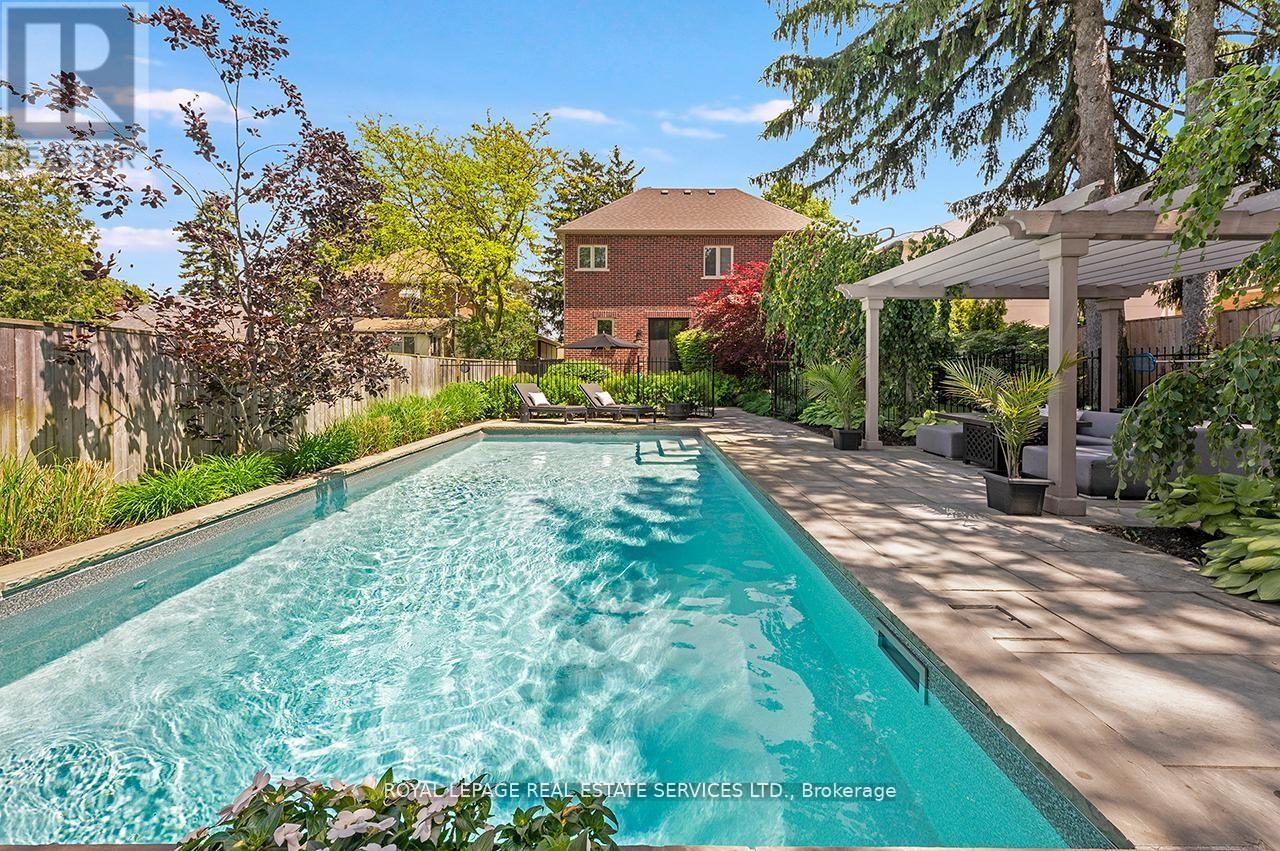 24 JOPLING AVENUE N - 42