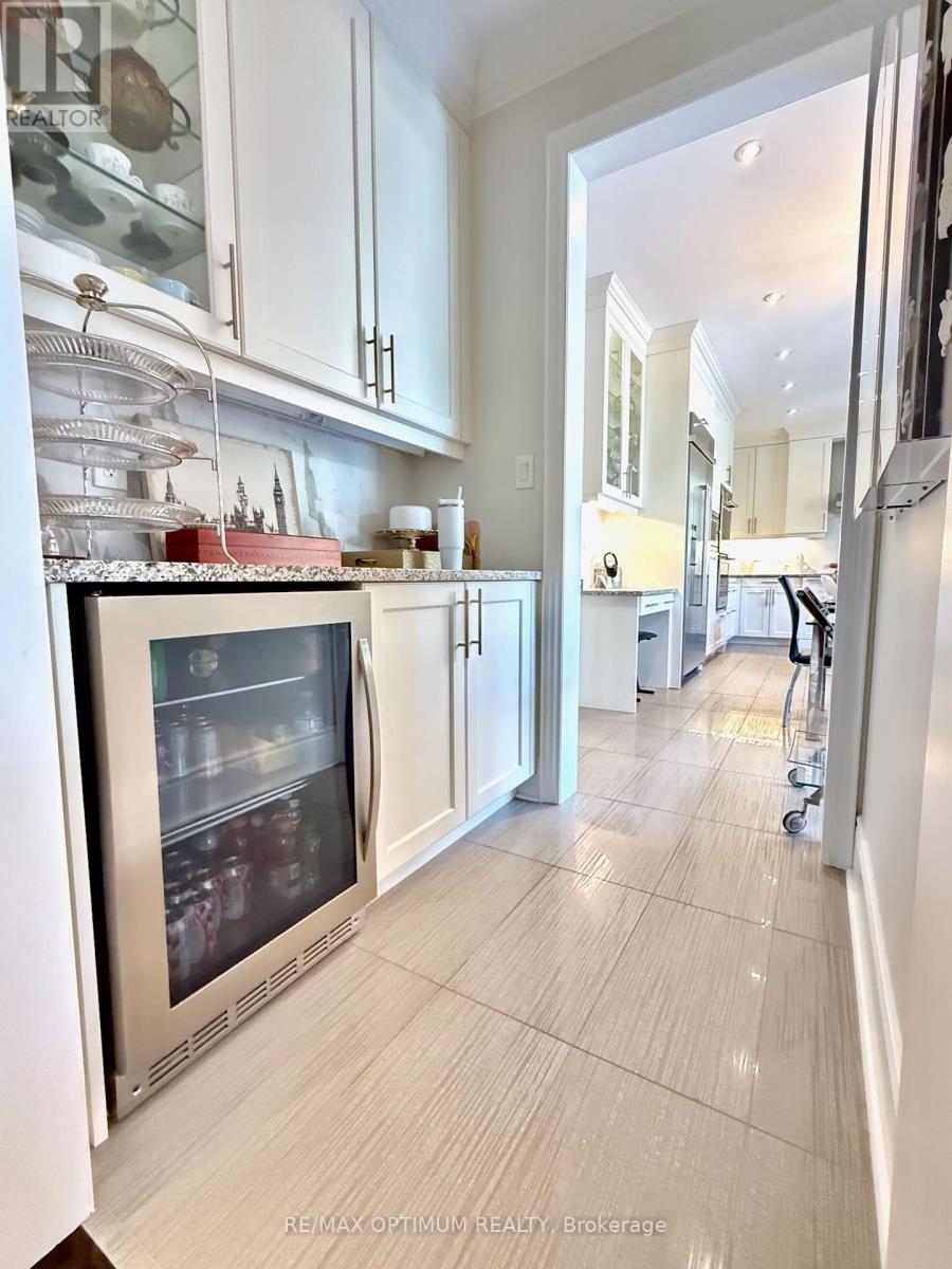 47 ROYAL WEST DRIVE - 17