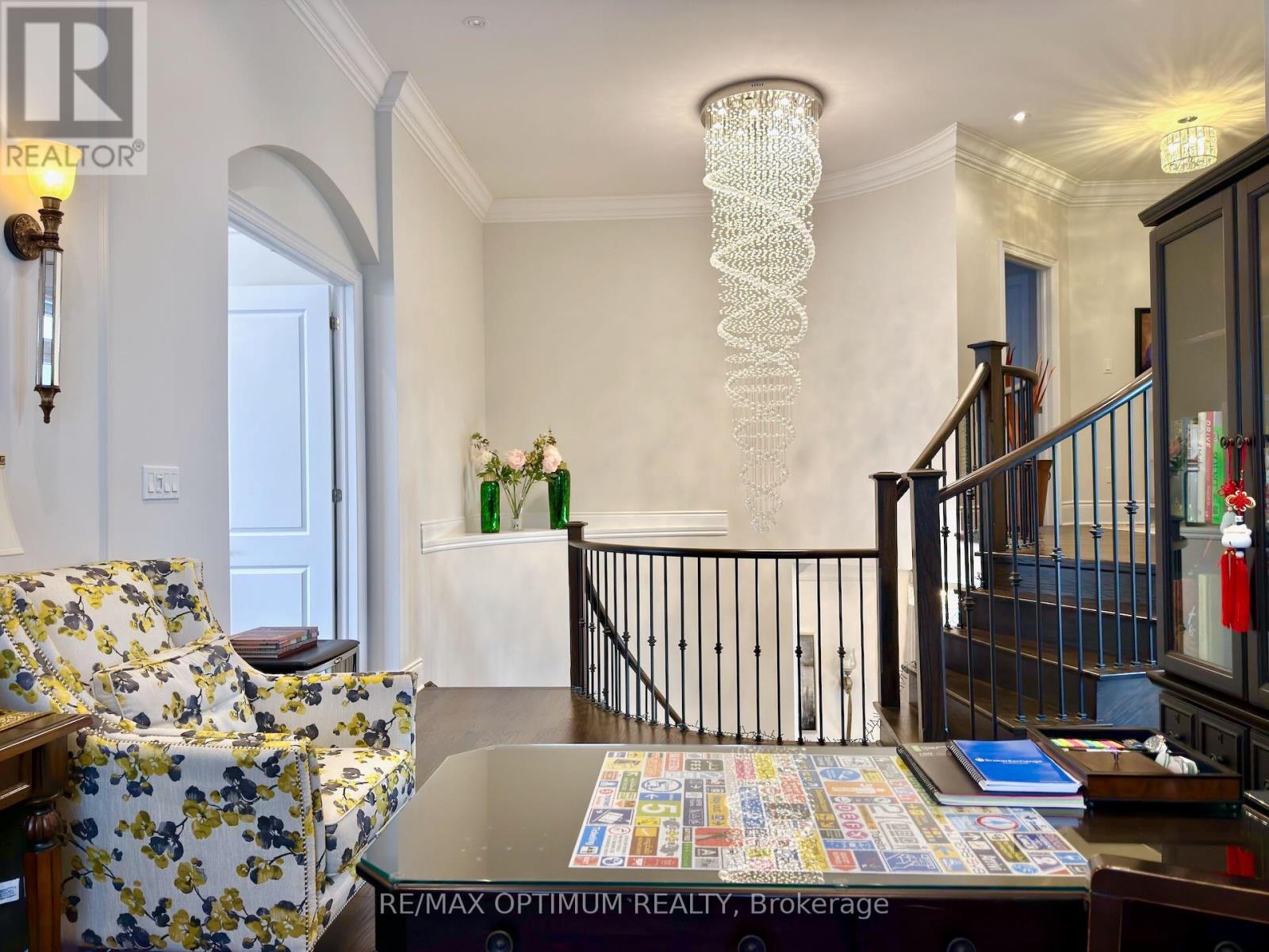 47 ROYAL WEST DRIVE - 21