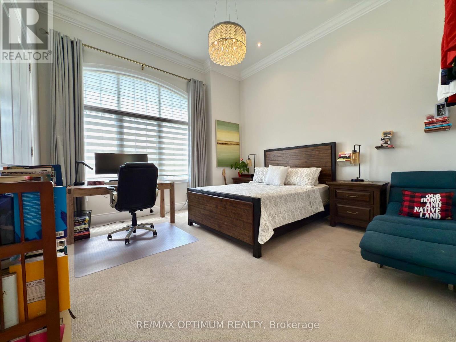 47 ROYAL WEST DRIVE - 28