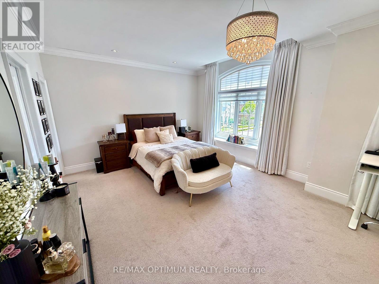 47 ROYAL WEST DRIVE - 31
