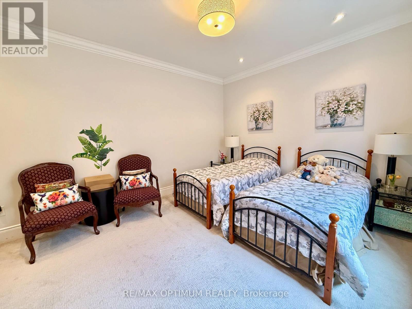 47 ROYAL WEST DRIVE - 36