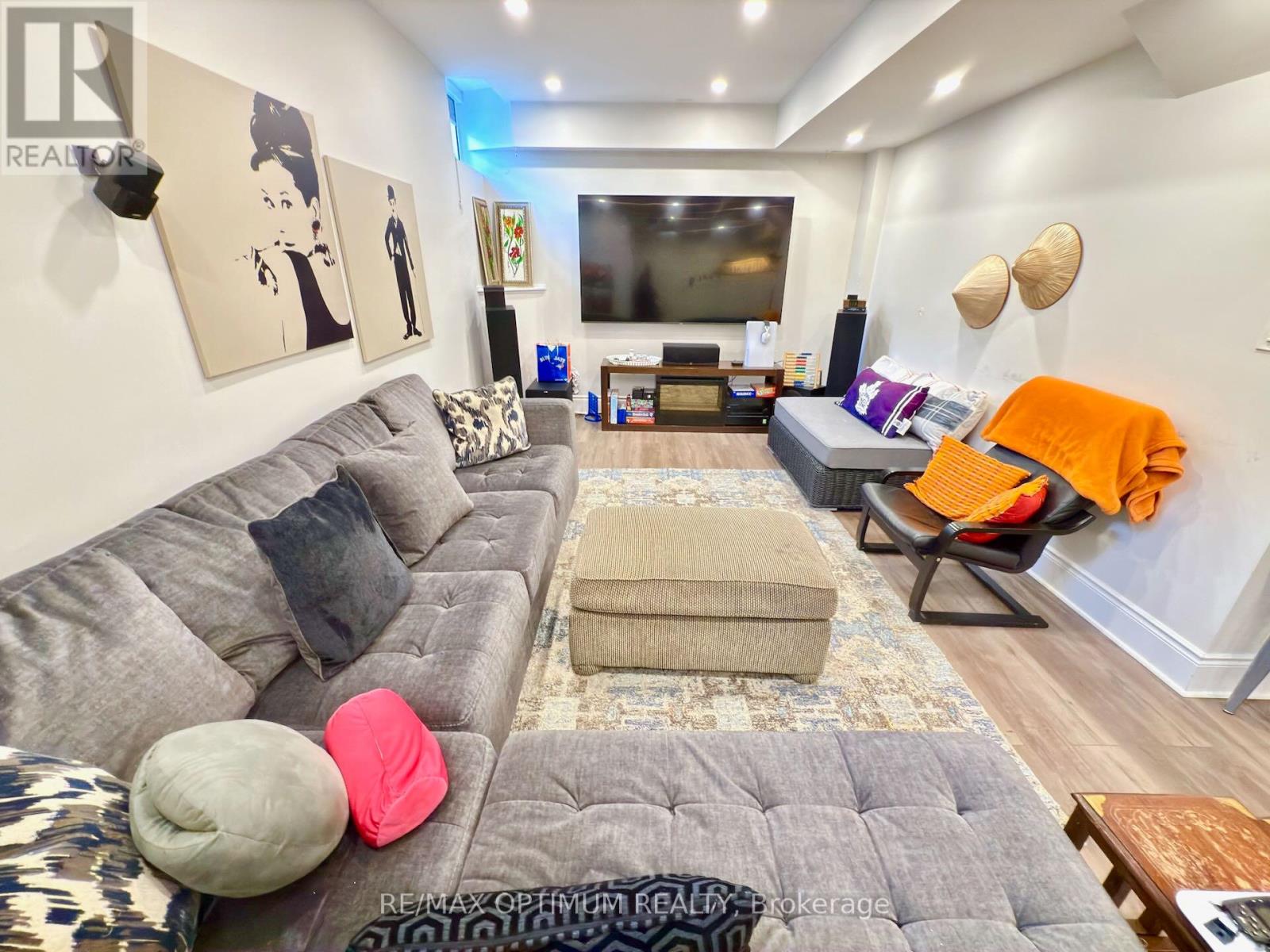 47 ROYAL WEST DRIVE - 40