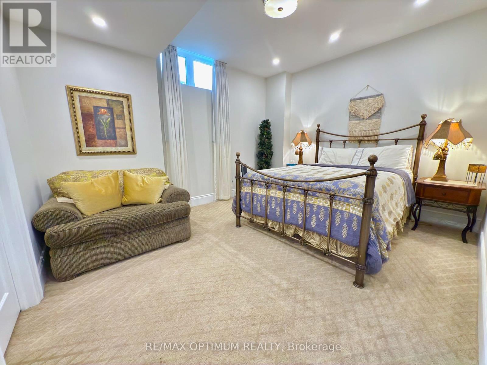 47 ROYAL WEST DRIVE - 41