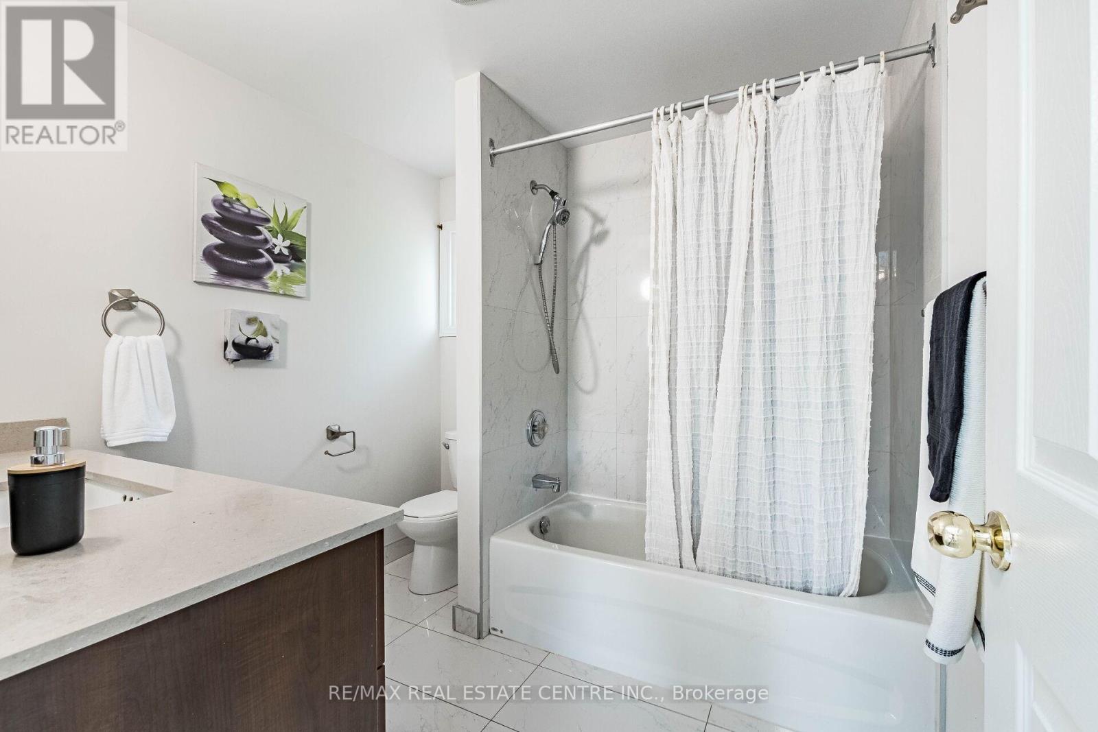 1124 SHAGBARK CRESCENT - 23