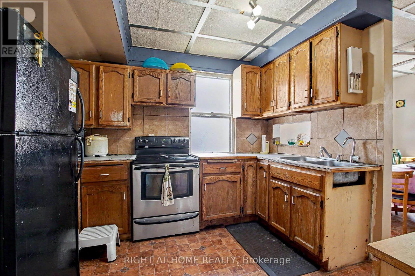 30 HOHNER AVENUE - 31