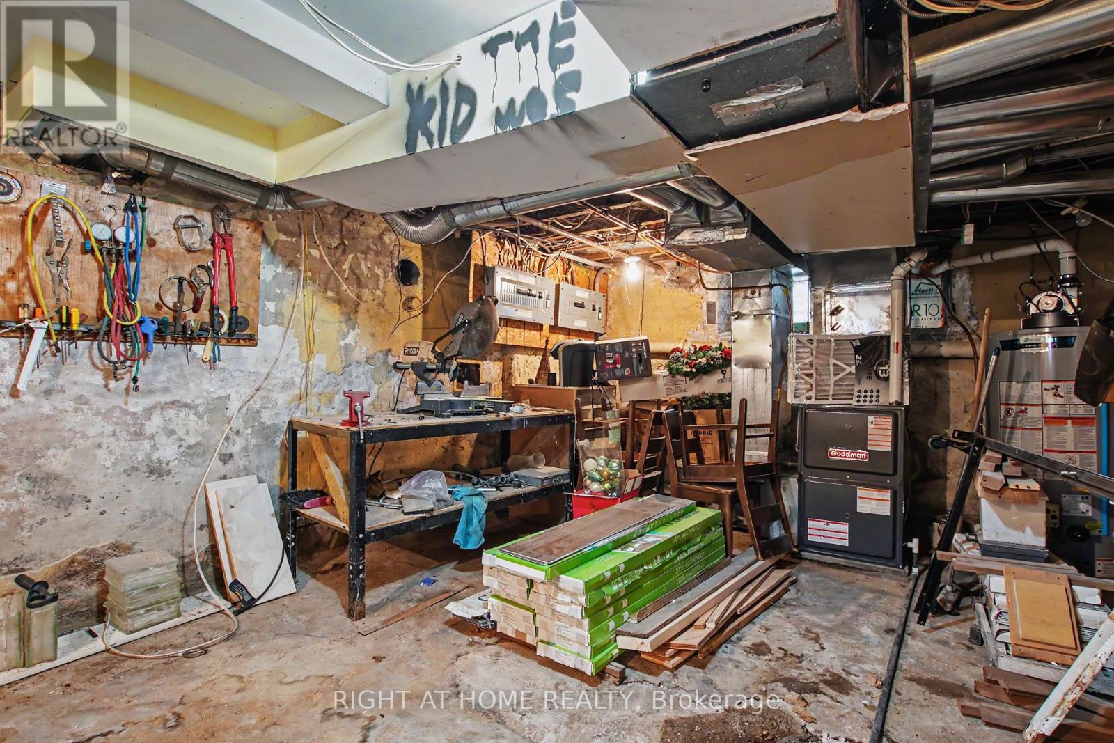 30 HOHNER AVENUE - 43