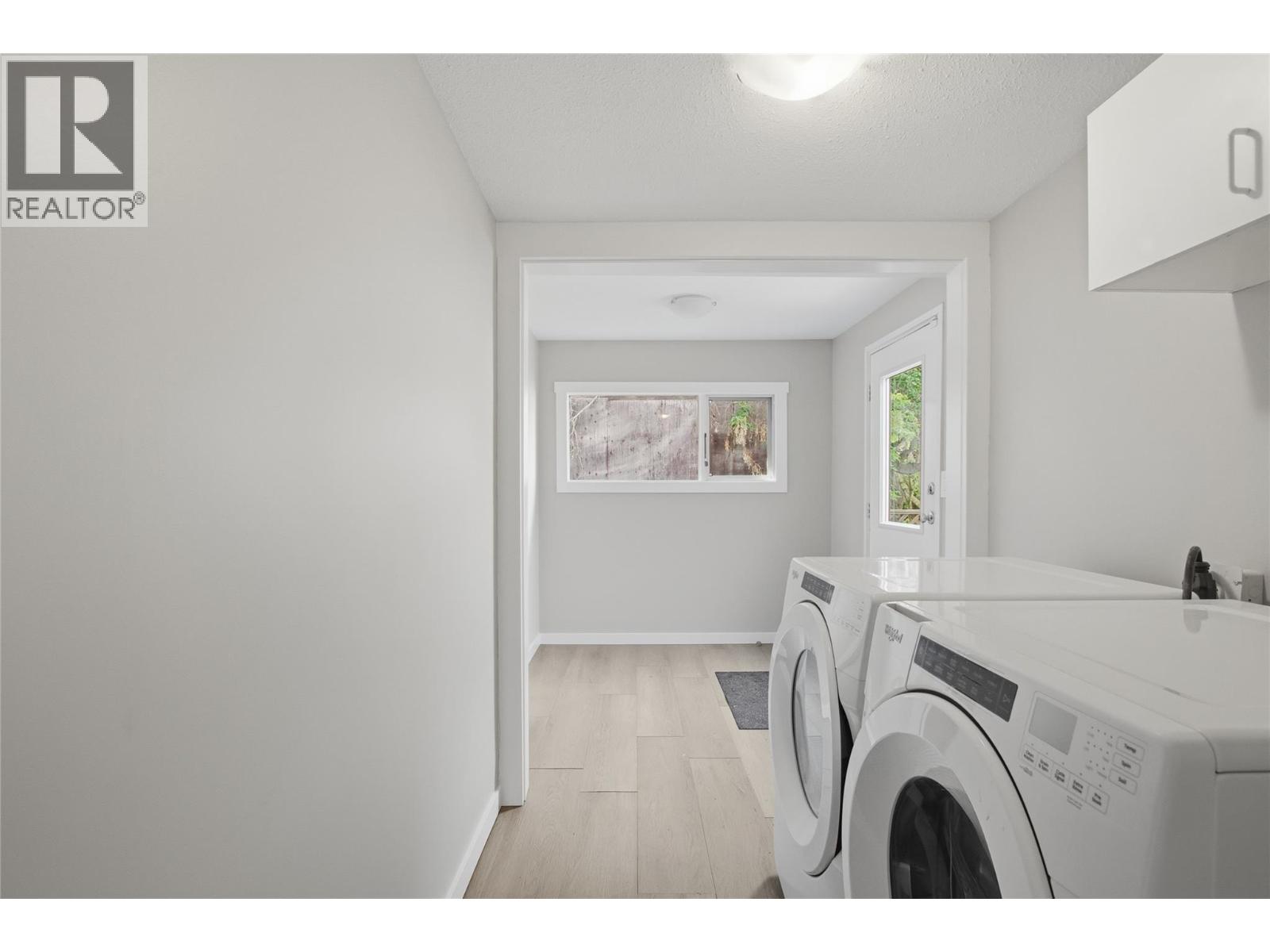 168 Yew Street - 22