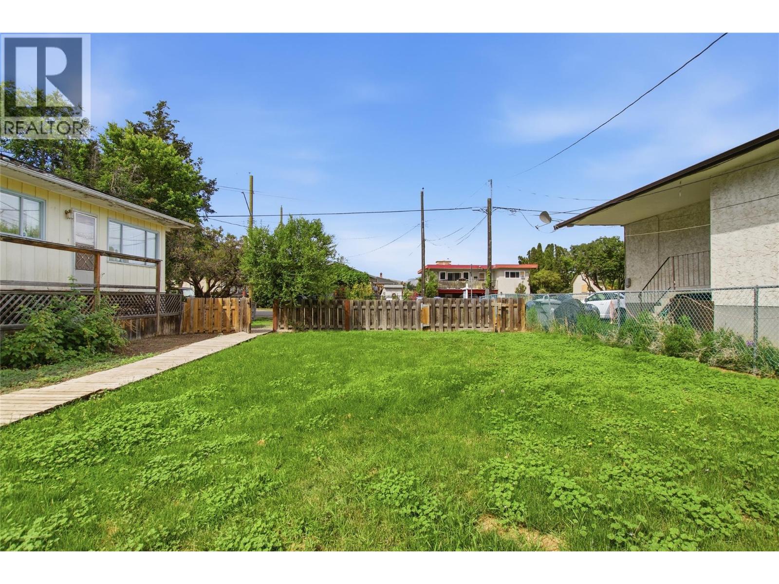168 Yew Street - 4