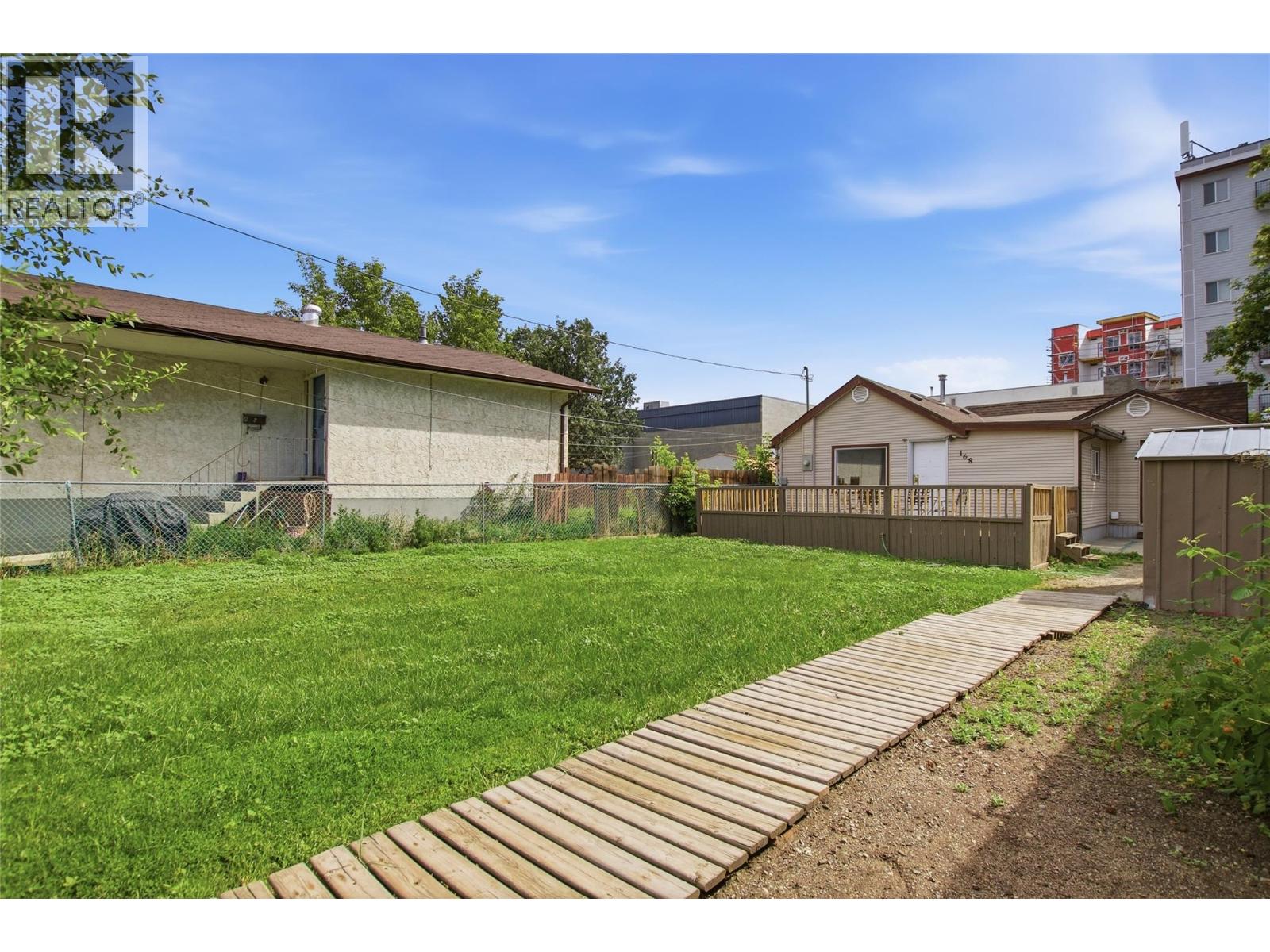168 Yew Street - 6