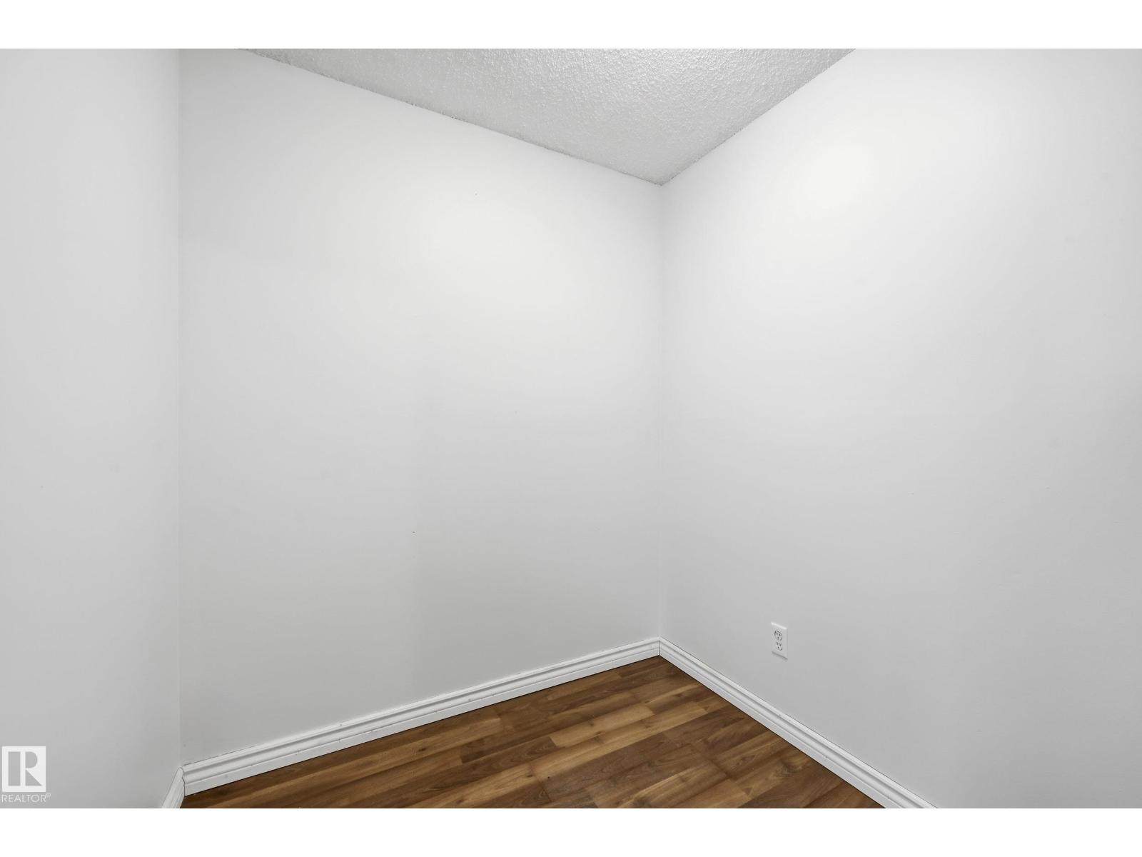 #109 14530 52 ST NW — photo 26