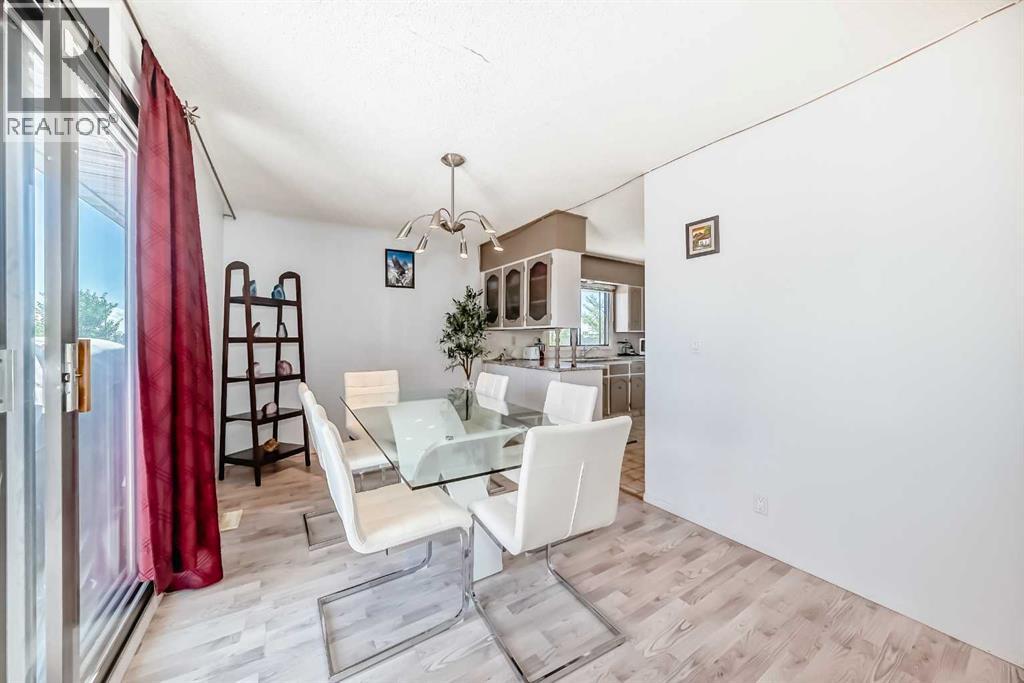 131 Ranchlands Court NW - 21