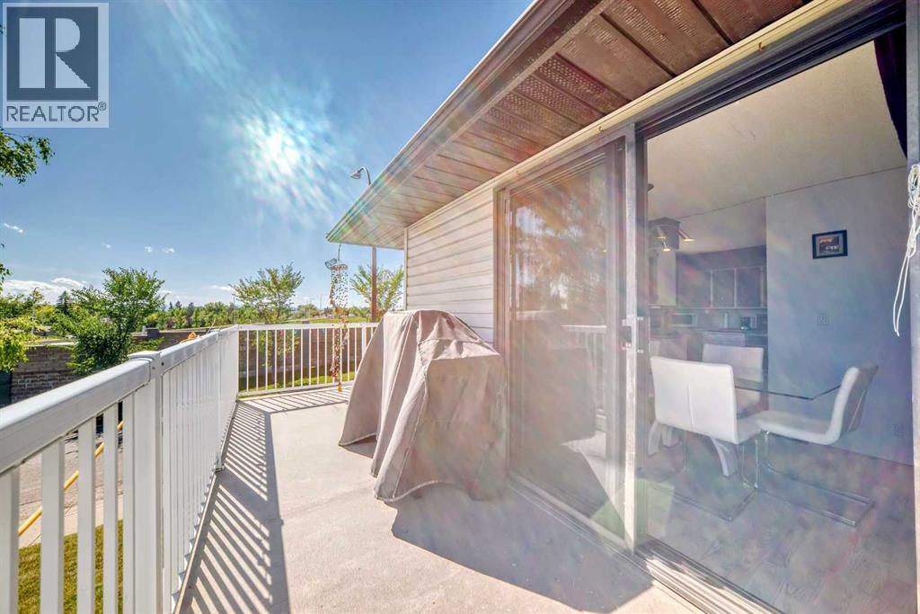 131 Ranchlands Court NW - 20