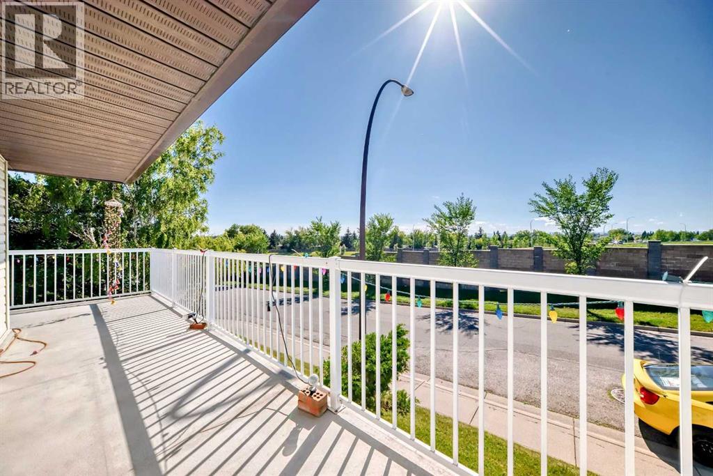 131 Ranchlands Court NW - 19