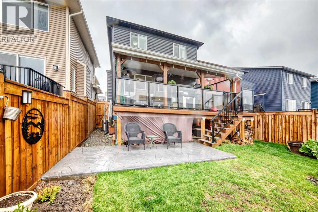 120 Emberside Place, Cochrane