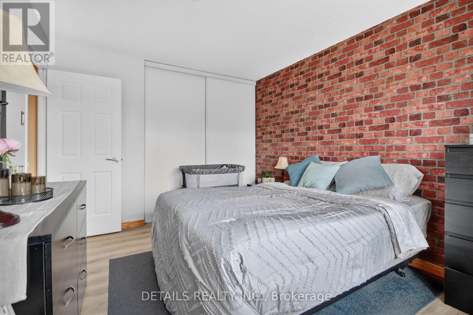 #- 1753 HEATHERINGTON ROAD - 17