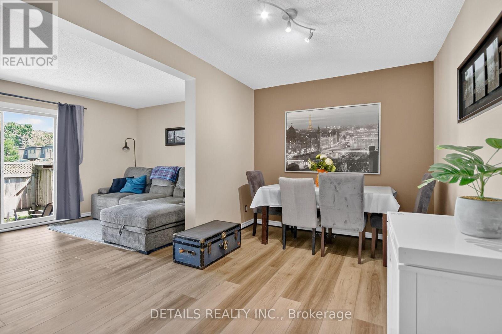 #- 1753 HEATHERINGTON ROAD - 9