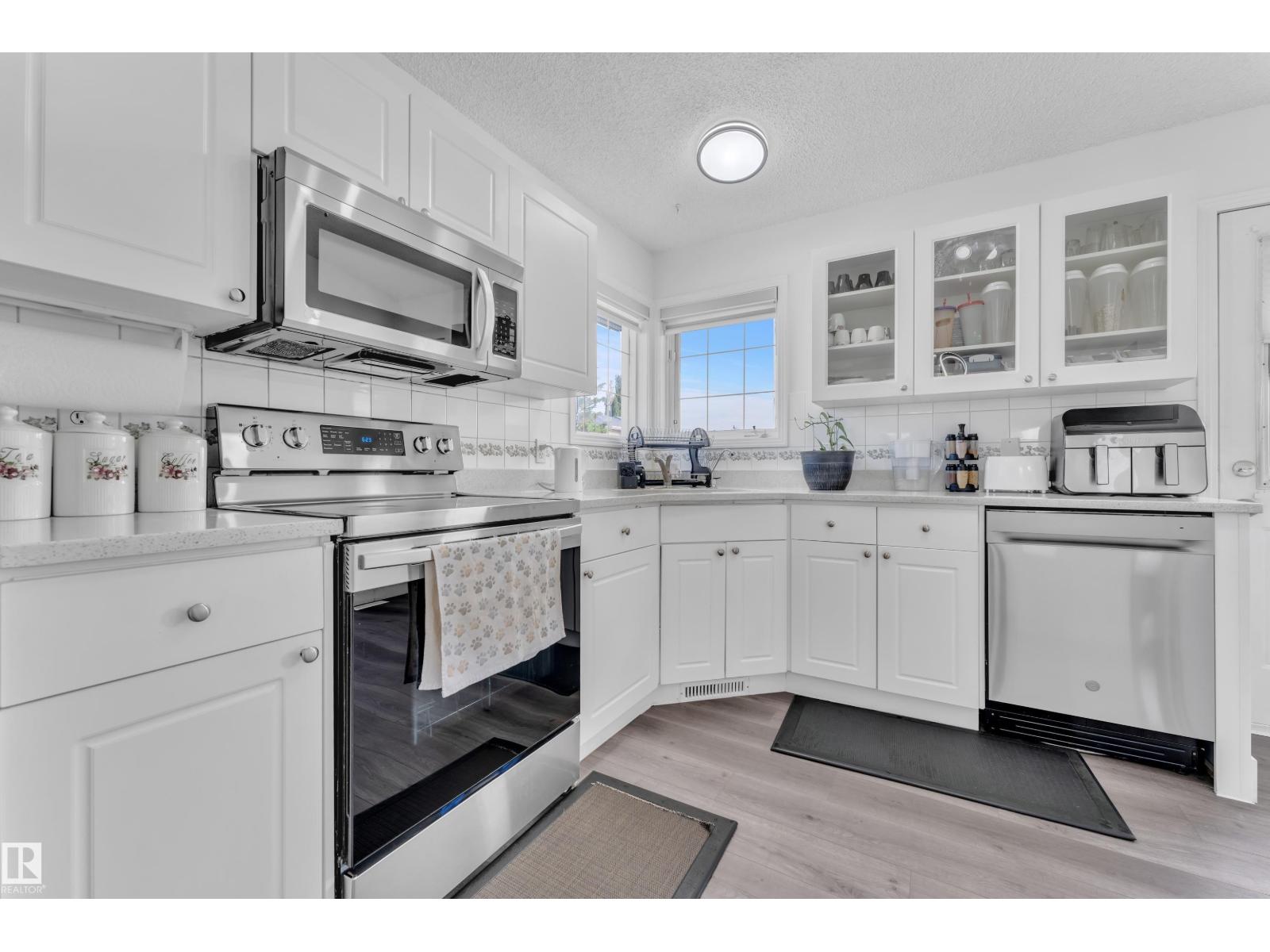 916 JORDAN CR NW - 13