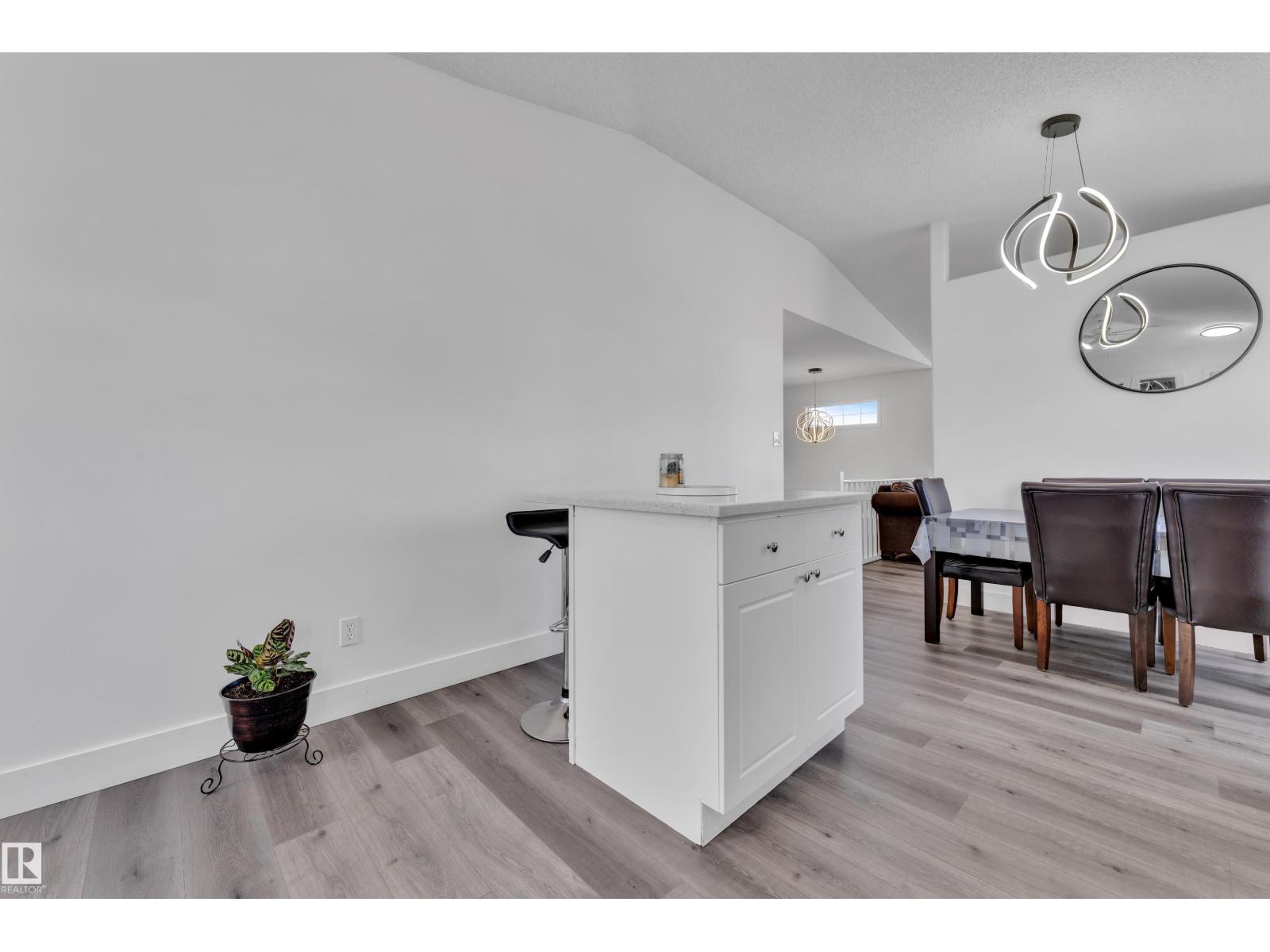 916 JORDAN CR NW - 14
